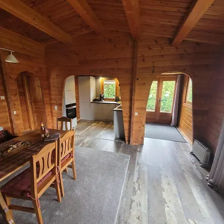 Holiday home Ferienhaus-kroeger-kostenloses-wlan